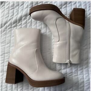 TARGET Off-White Block Heel Ankle Boots – Size 6.5 fairy core